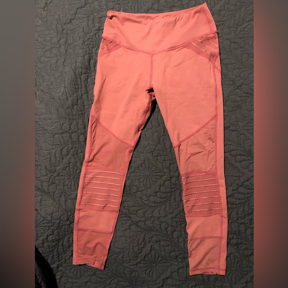 Born Primitive Leggings Size M